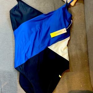 Summersalt swim suit NWT- noticed I ordered wrong size before trying on.